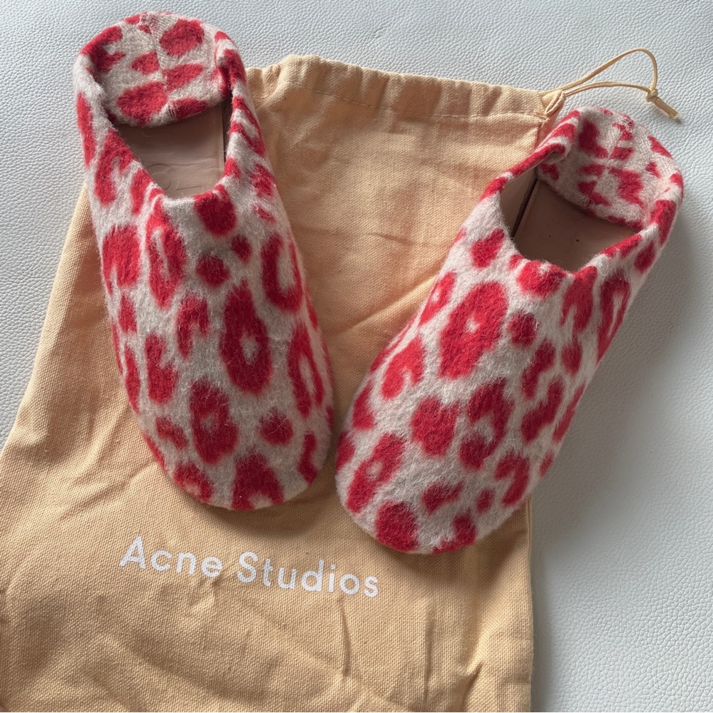 Acne Studios Leopard Flat |Red & Off- White |Sz 7 - Picture 1 of 8
